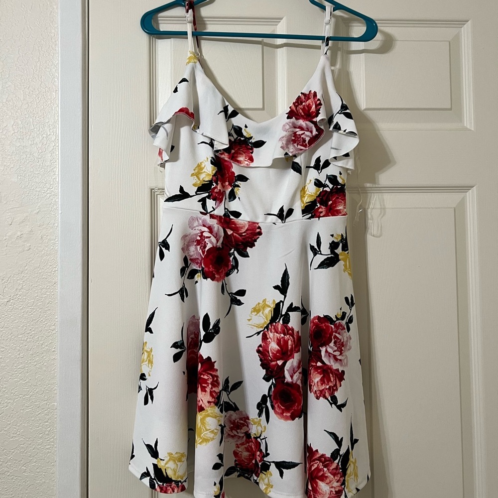 NWT - Row A Floral Dress - Small